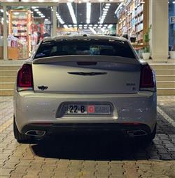 کرایسلەر 300